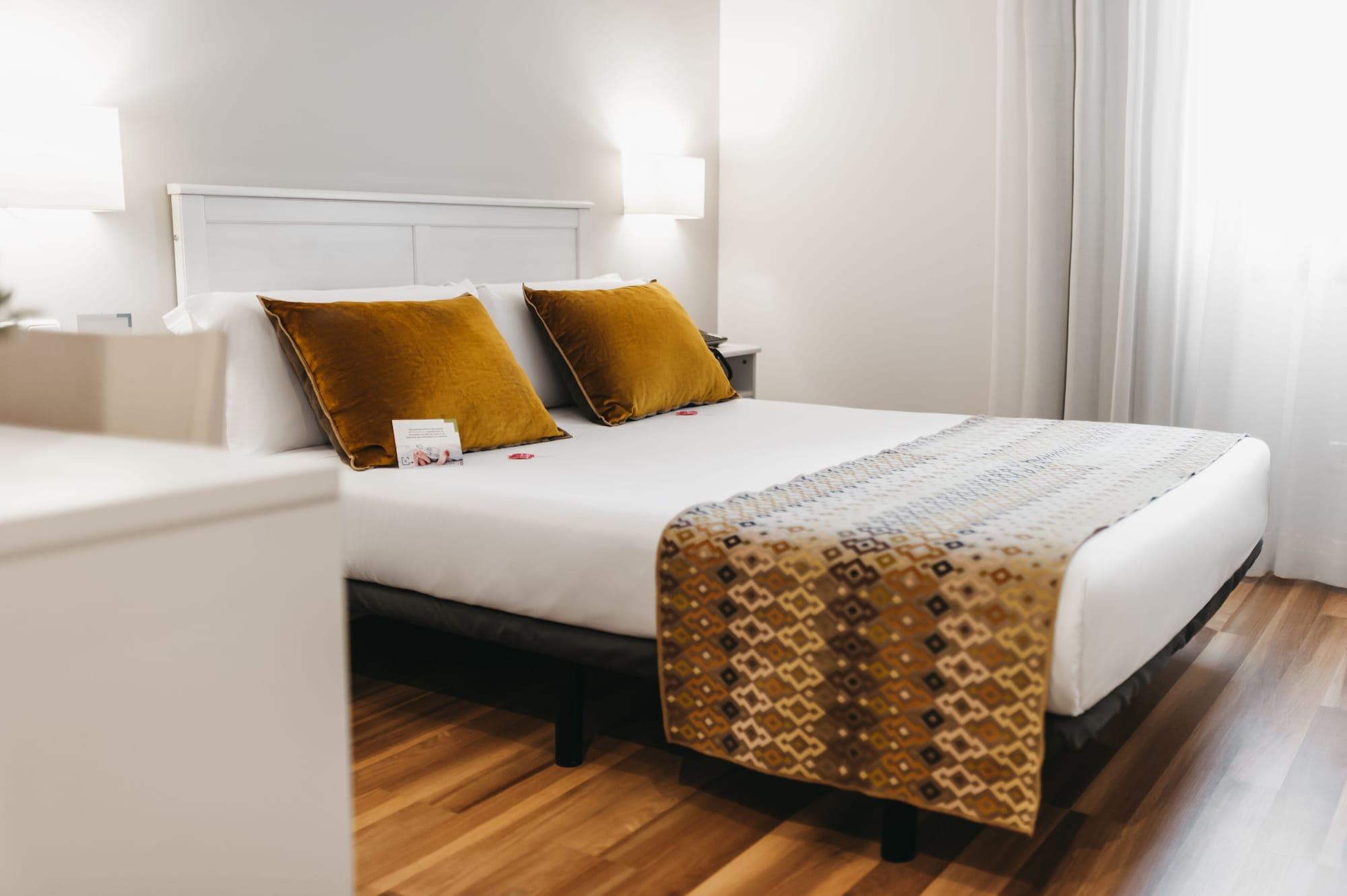 Oriente Atiram Hotel Барселона Екстер'єр фото