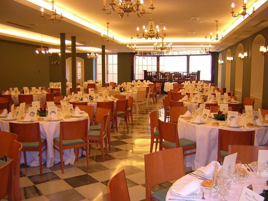 Oriente Atiram Hotel Барселона Ресторан фото